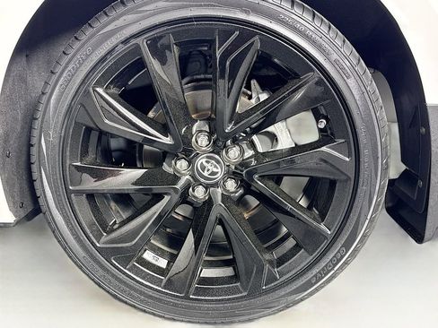 Used 2022 Toyota Corolla SE image 31