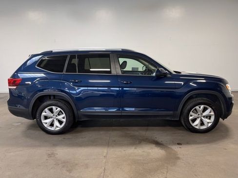 Used 2019 Volkswagen Atlas SE image 2