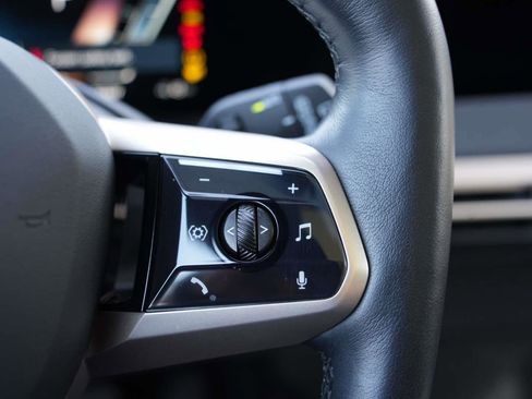 Used 2025 BMW iX xDrive50 image 10