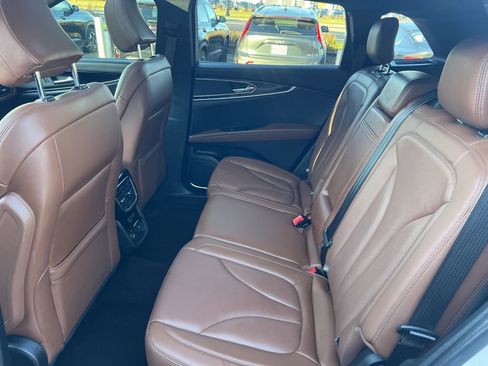 Used 2022 Lincoln Nautilus Reserve image 9