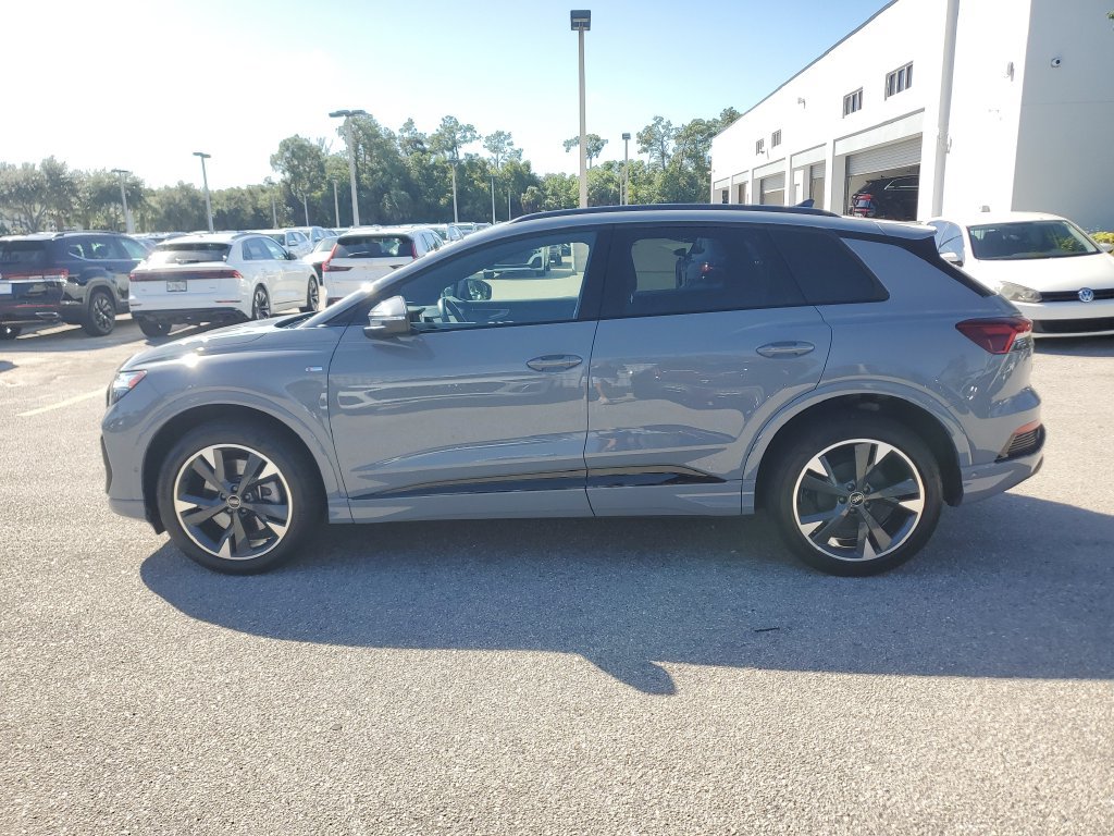 Certified 2024 Audi Q4 e-tron Premium Plus w/ Premium Plus AWD/4WD image 8