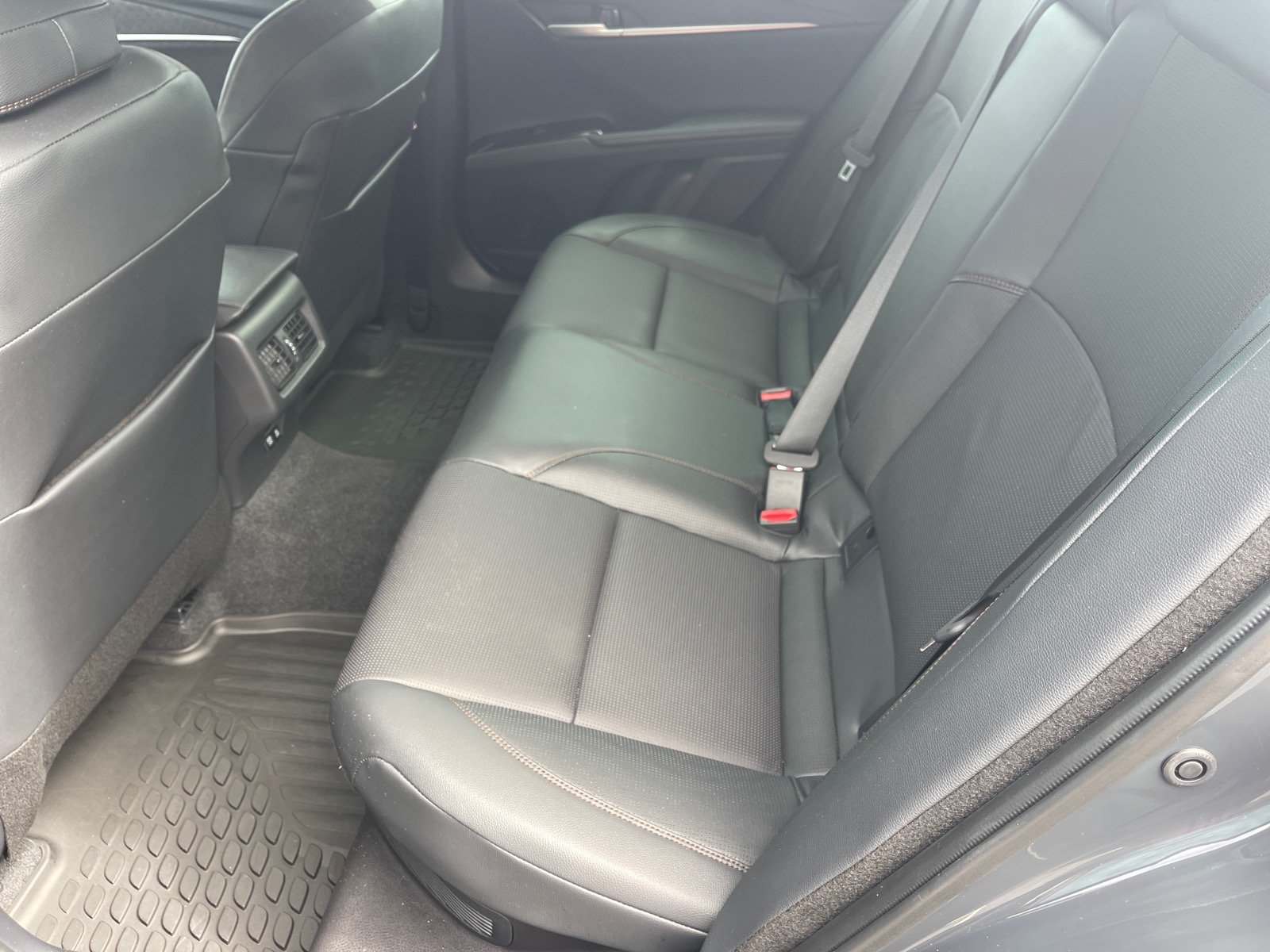 Used 2026 Toyota Camry XLE w/ Premium Plus Package FWD image 12