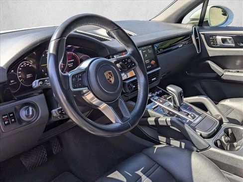 Used 2019 Porsche Cayenne E-Hybrid image 10