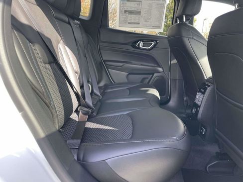 New 2026 Jeep Compass Latitude AWD/4WD image 31