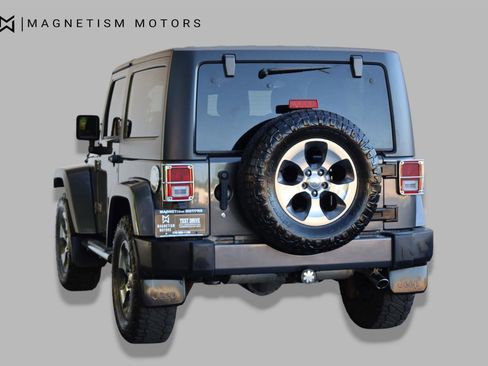 Used 2016 Jeep Wrangler Sahara w/ Mopar Chrome Edition Group image 8