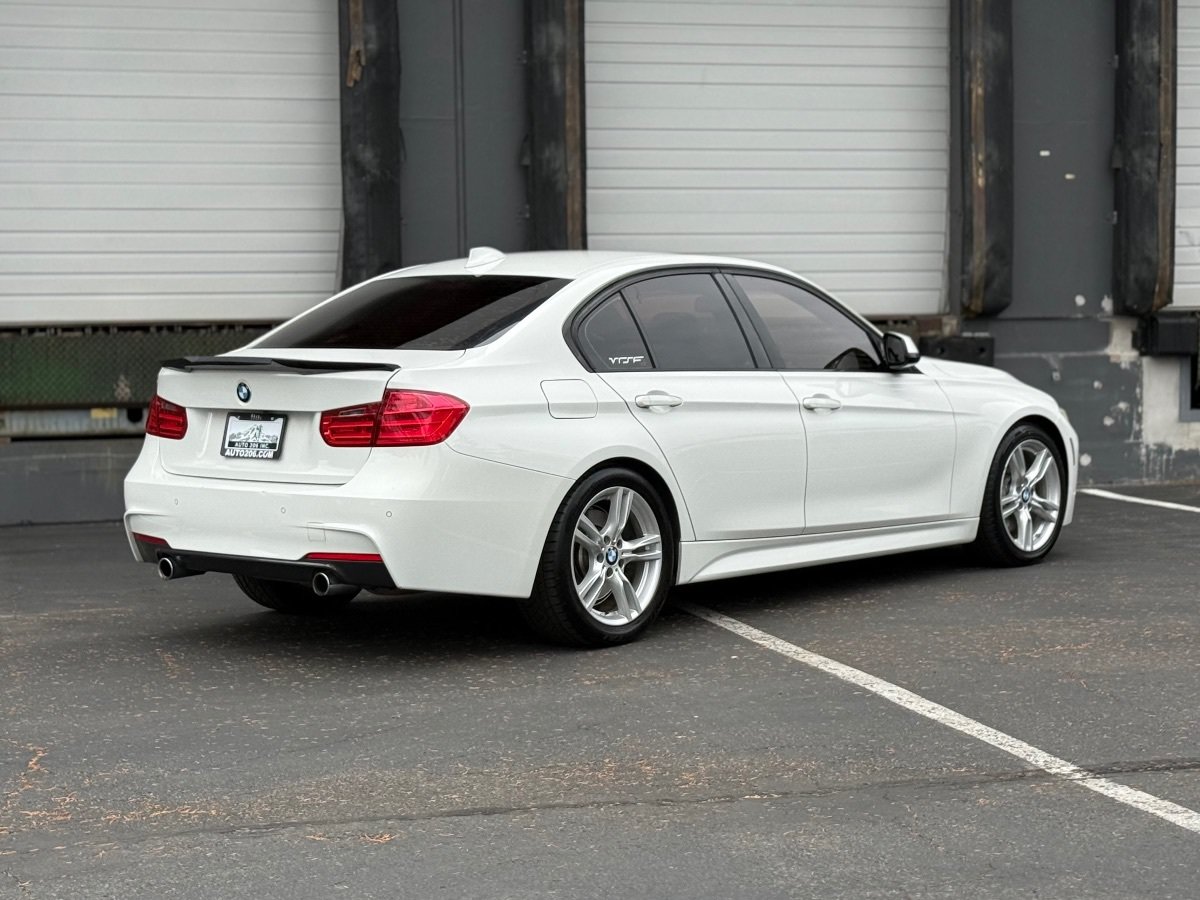 Used 2014 BMW 335i Sedan RWD image 3