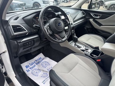 Used 2023 Subaru Forester Premium image 20