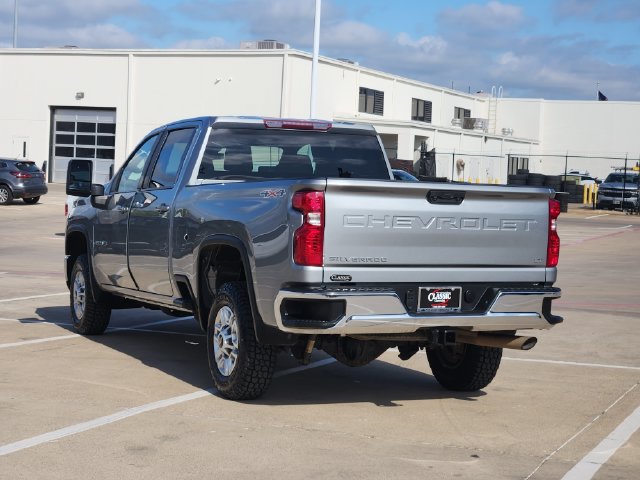Used 2024 Chevrolet Silverado 2500 LT w/ Convenience Package AWD/4WD image 2