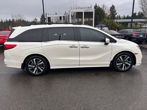 Used 2018 Honda Odyssey Elite image 4