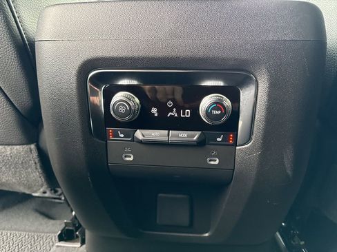 Used 2023 GMC Yukon XL Denali w/ Max Trailering Package image 13