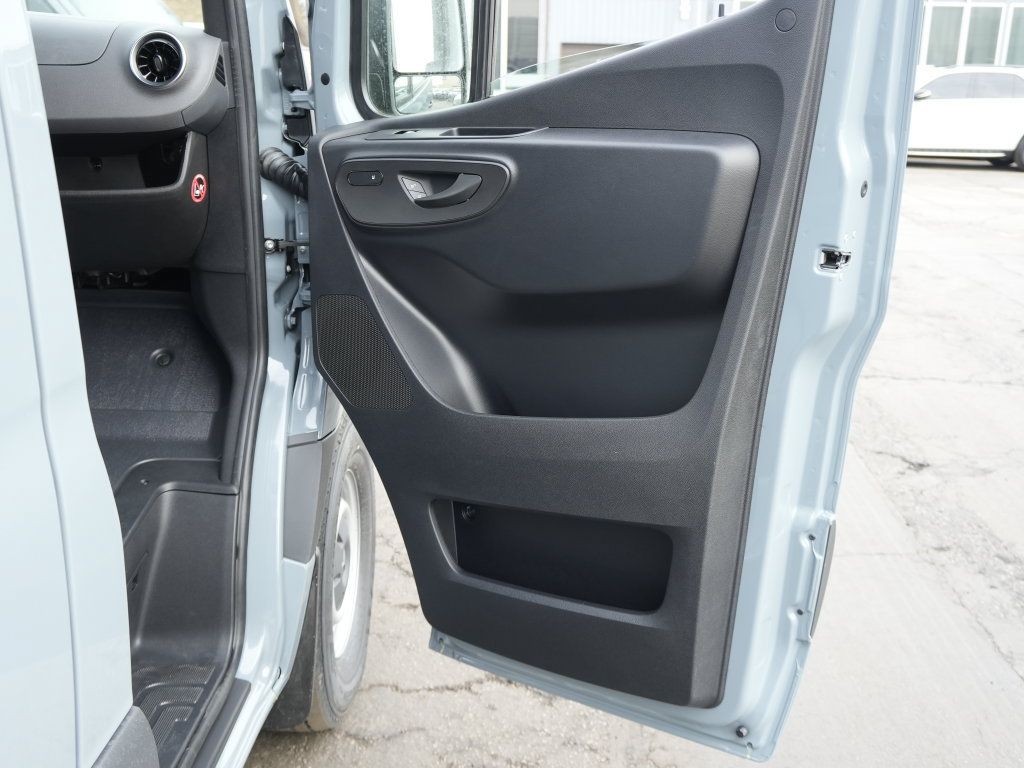 Used 2026 Mercedes-Benz Sprinter 2500 image 19