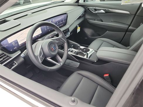 Used 2025 Buick Envision Preferred image 10
