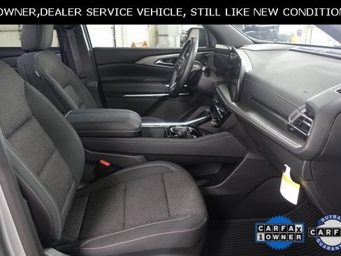 Used 2025 Chevrolet Traverse LT w/ Driver Confidence Package image 6