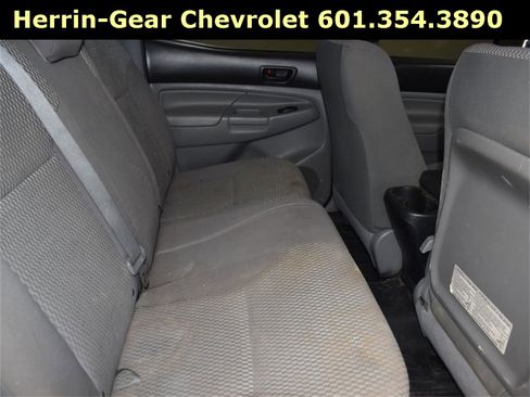 Used 2012 Toyota Tacoma PreRunner image 21