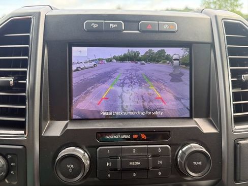 Used 2019 Ford F150 XLT w/ Equipment Group 302A Luxury AWD/4WD image 20