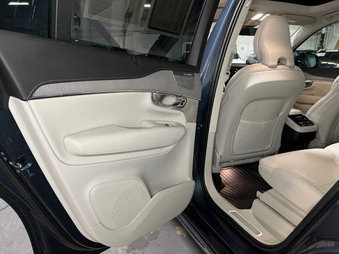 Used 2024 Volvo XC90 B6 Ultimate w/ Lounge Package AWD/4WD image 18