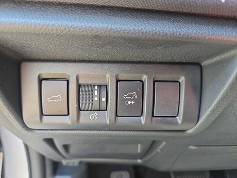 Used 2025 Subaru Outback Premium AWD/4WD image 24
