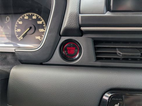 Used 2025 Honda Pilot EX-L image 21