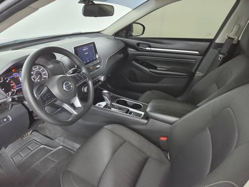 Used 2021 Nissan Altima 2.5 SV AWD/4WD image 14