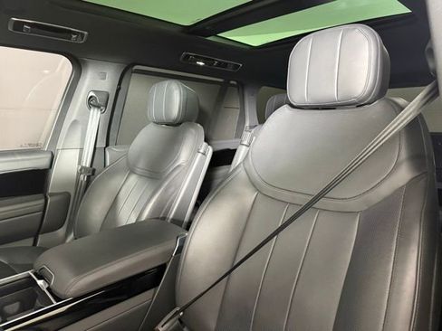 Used 2024 Land Rover Range Rover Long Wheelbase SE AWD/4WD image 15