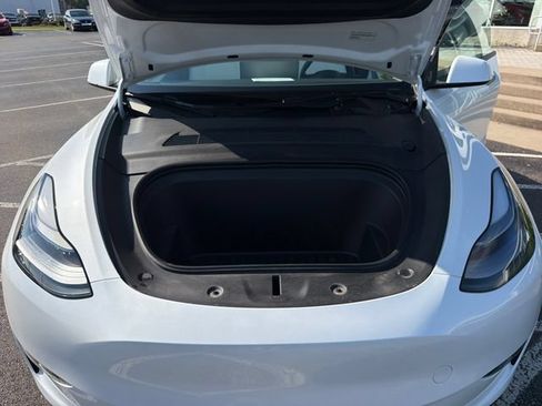 Used 2023 Tesla Model Y Long Range AWD/4WD image 16