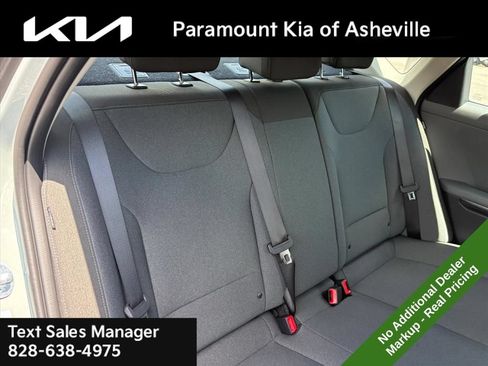 New 2026 Kia K4 FWD image 21