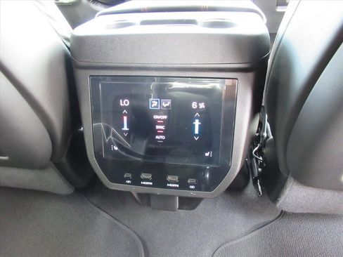 New 2026 GMC Yukon AT4 Ultimate AWD/4WD image 35