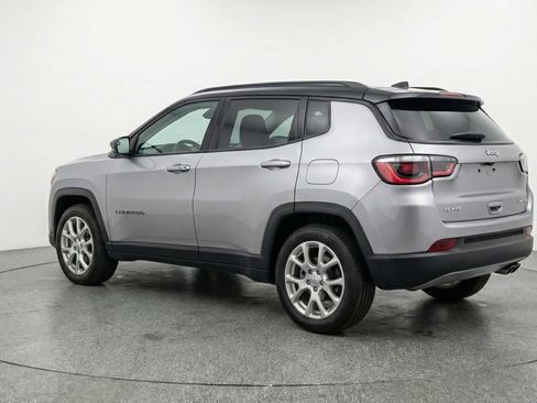 Used 2025 Jeep Compass Limited AWD/4WD image 6