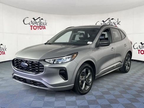 Used 2024 Ford Escape ST-Line image 2