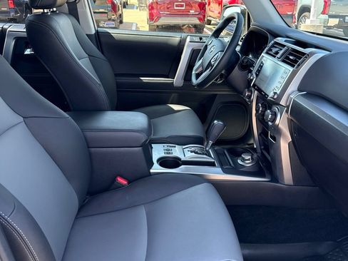 Used 2024 Toyota 4Runner SR5 Premium w/ Moonroof Package AWD/4WD image 8