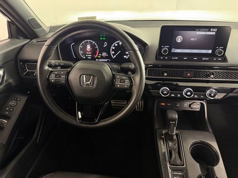 Used 2025 Honda Civic Sport image 13