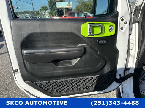 Used 2020 Jeep Gladiator Sport w/ Quick Order Package 24S image 12