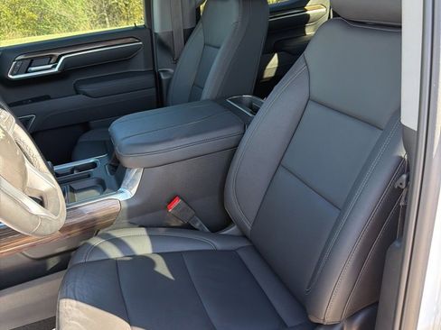 Used 2025 Chevrolet Silverado 1500 LT w/ Safety Package image 23