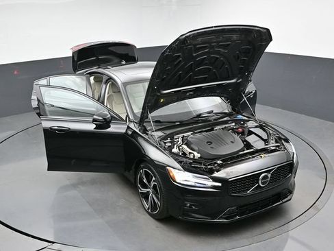 Used 2023 Volvo S60 B5 Ultimate w/ Protection Package Premier FWD image 47