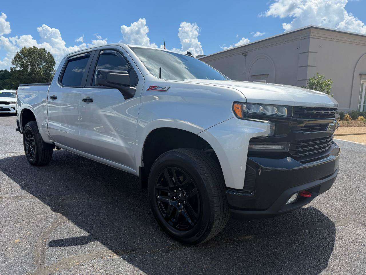 Used 2021 Chevrolet Silverado 1500 LT Trail Boss w/ Bed Protection Package AWD/4WD image 3