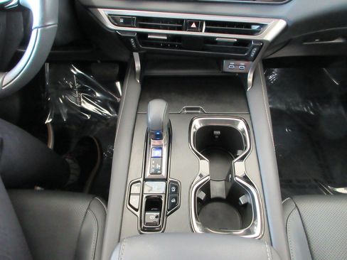 Used 2024 Lexus RX 350 Premium w/ Convenience Package AWD/4WD image 43