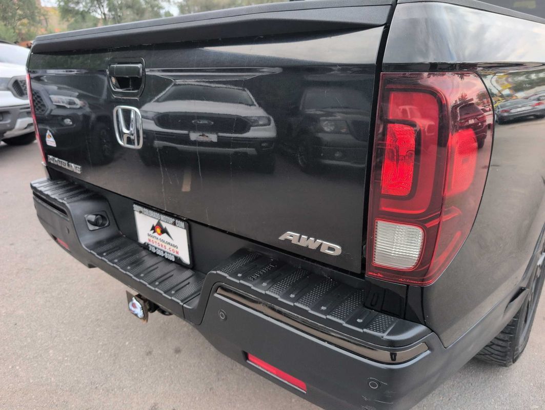 Used 2017 Honda Ridgeline Black Edition image 10