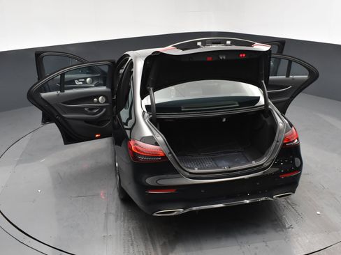 Used 2022 Mercedes-Benz E 350 4MATIC Sedan image 23