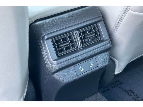 Certified 2025 Honda Accord Touring image 40