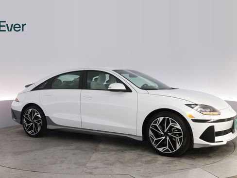 Used 2024 Hyundai Ioniq 6 SEL RWD image 14