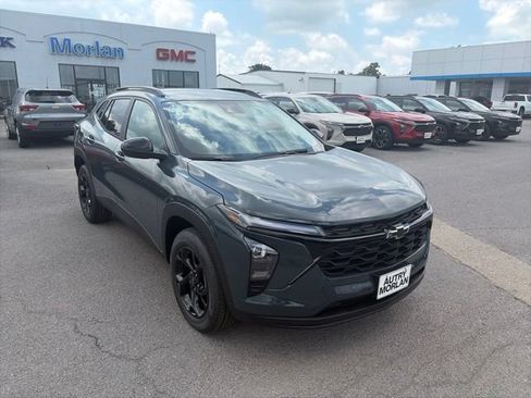 New 2026 Chevrolet Trax LT w/ Driver Confidence Package FWD image 8