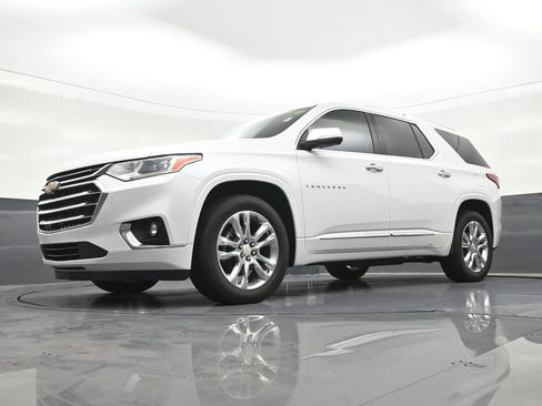 Used 2021 Chevrolet Traverse High Country FWD image 24