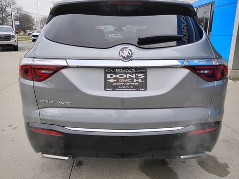 Used 2023 Buick Enclave Essence image 31