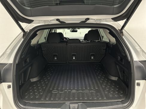 Used 2025 Subaru Outback Premium w/ Popular Package #1A image 13