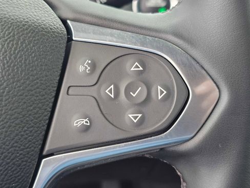 Used 2023 Chevrolet Traverse LT FWD image 31