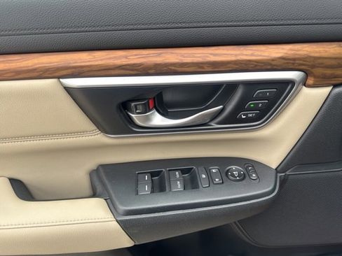 Used 2018 Honda CR-V Touring image 20