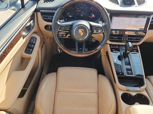 Certified 2024 Porsche Macan GTS image 10