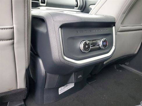 New 2026 Ford Expedition Active image 33