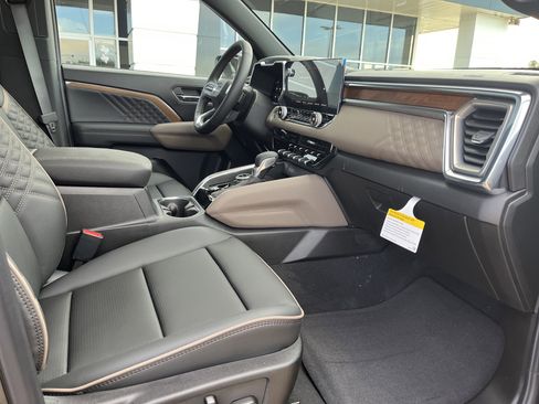 New 2026 GMC Canyon Denali image 16