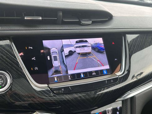 Used 2022 Cadillac XT6 Premium Luxury w/ Technology Package image 28